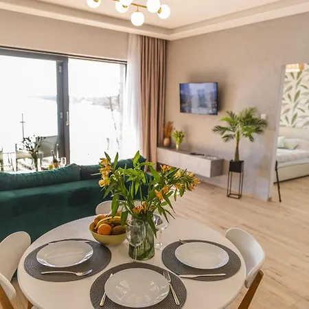 Horizon Sunrise Apartment